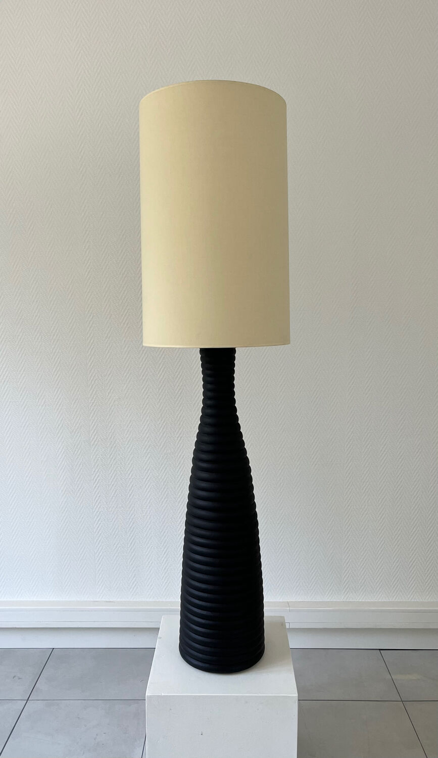 Large ceramic lamp