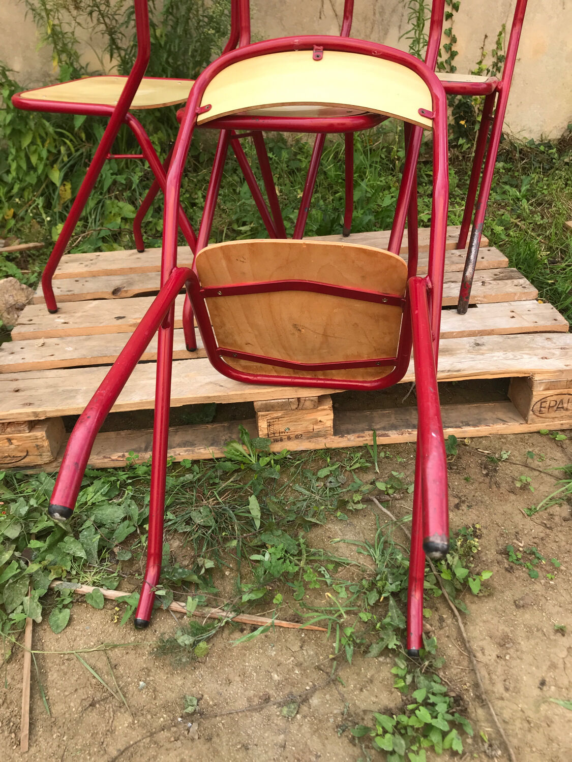Chaises écoliers vintage