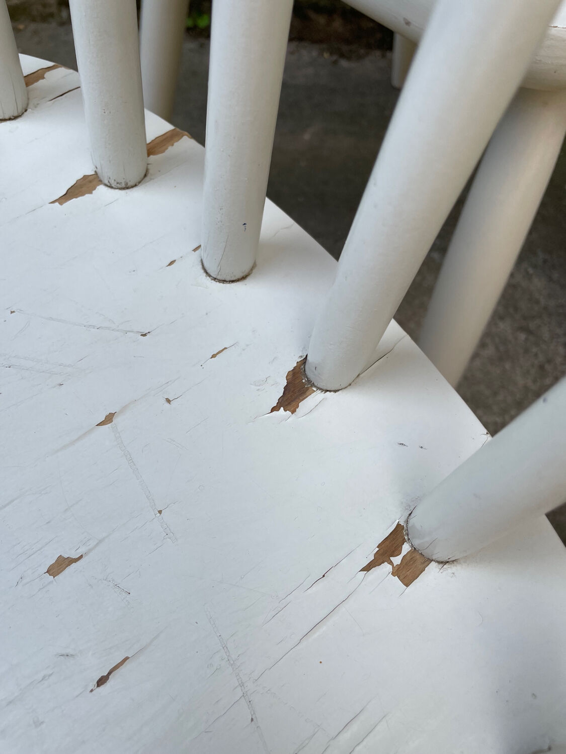 Series of 4 vintage solid wood chairs Scandinavian style