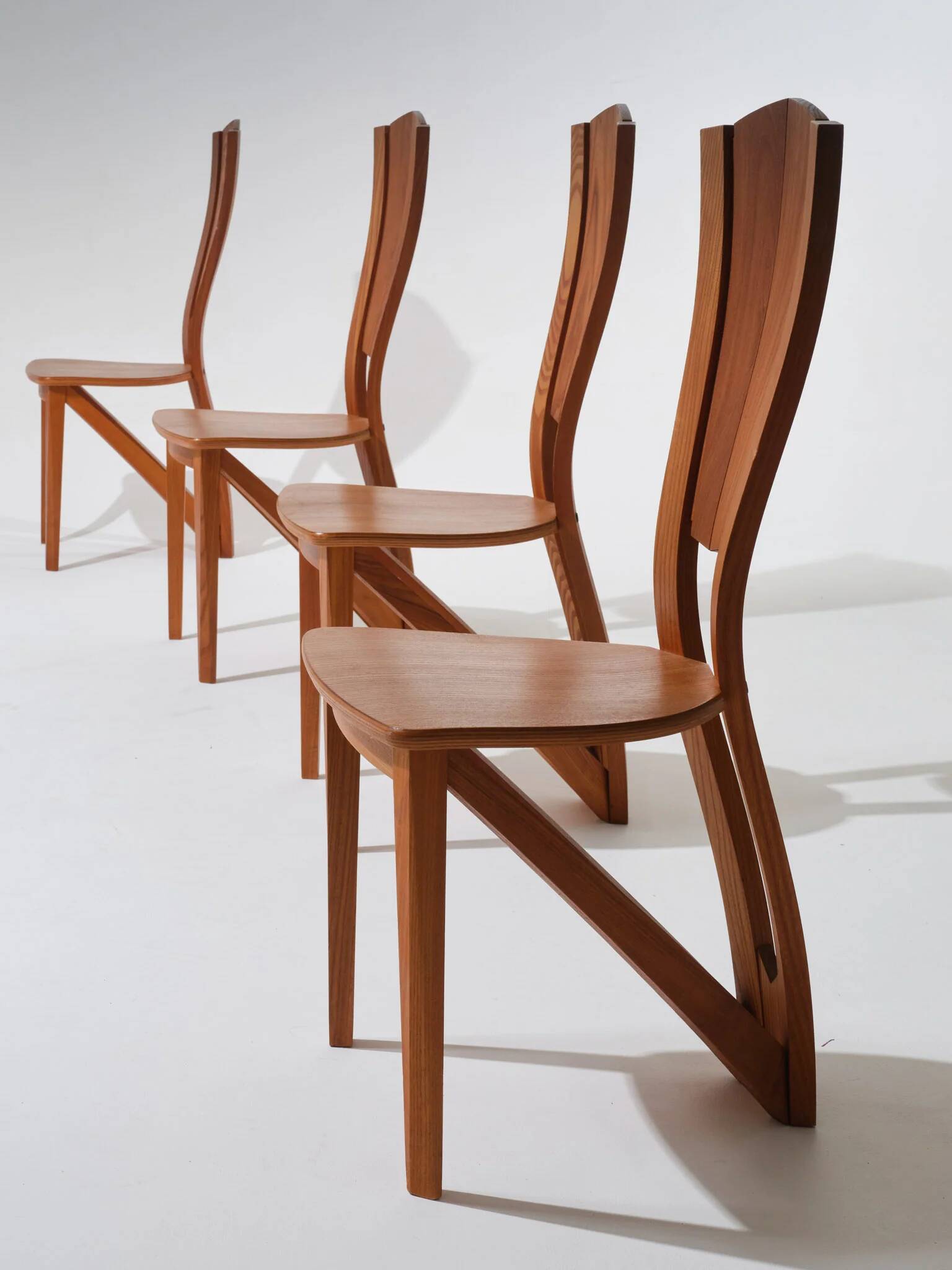 Set of 4 solid elm chairs, Maison Seltz, 1980s