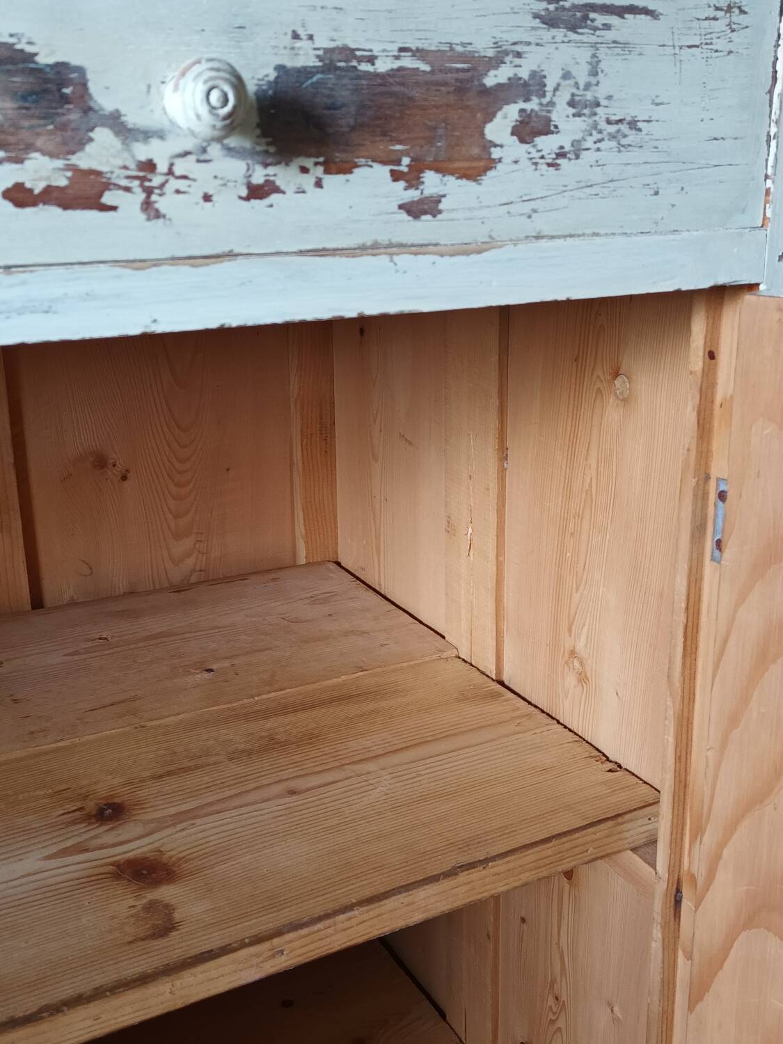 Haut buffet Parisien ancien patiné