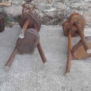 3 tabourets brutaliste en bois H 80 cm