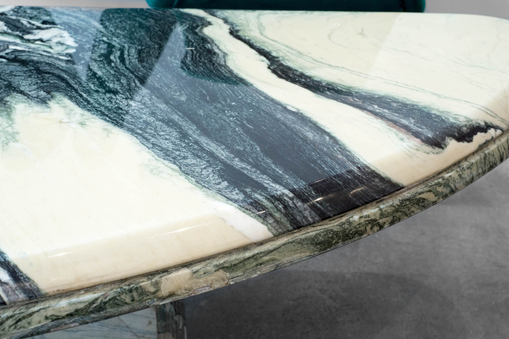 Table year 60 marble