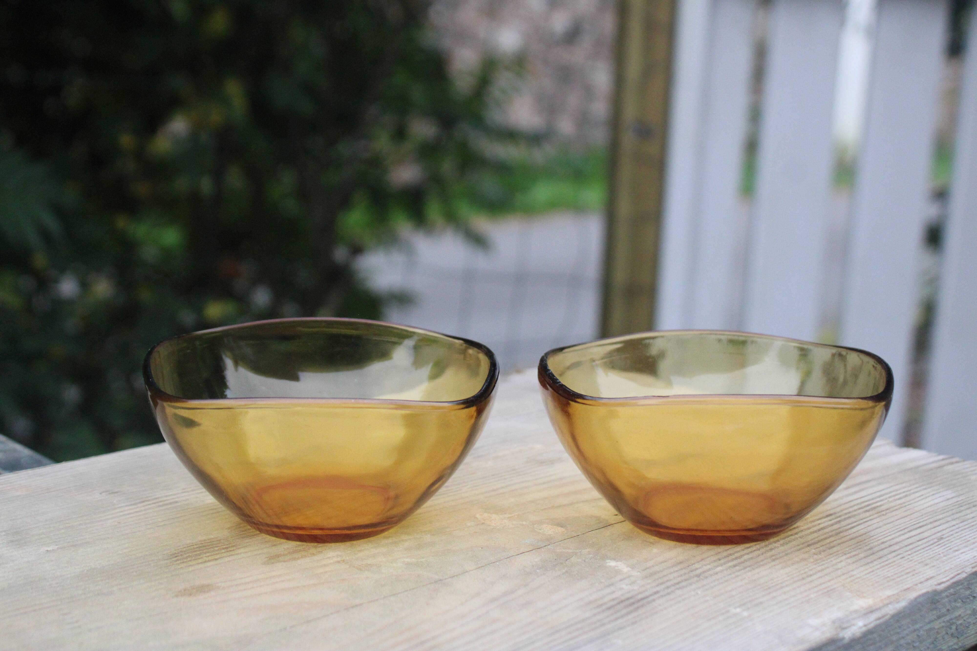 Lot de 2 coupelles en verre ambré Véroco
