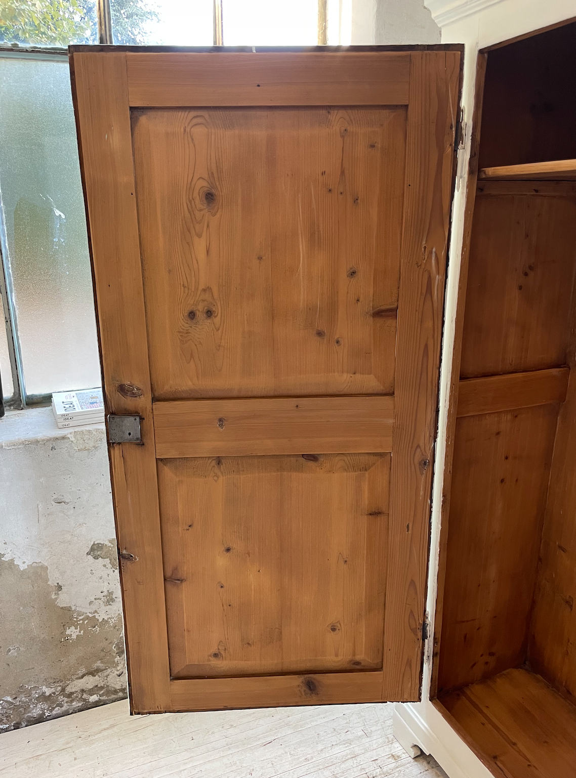 White cutter cabinet