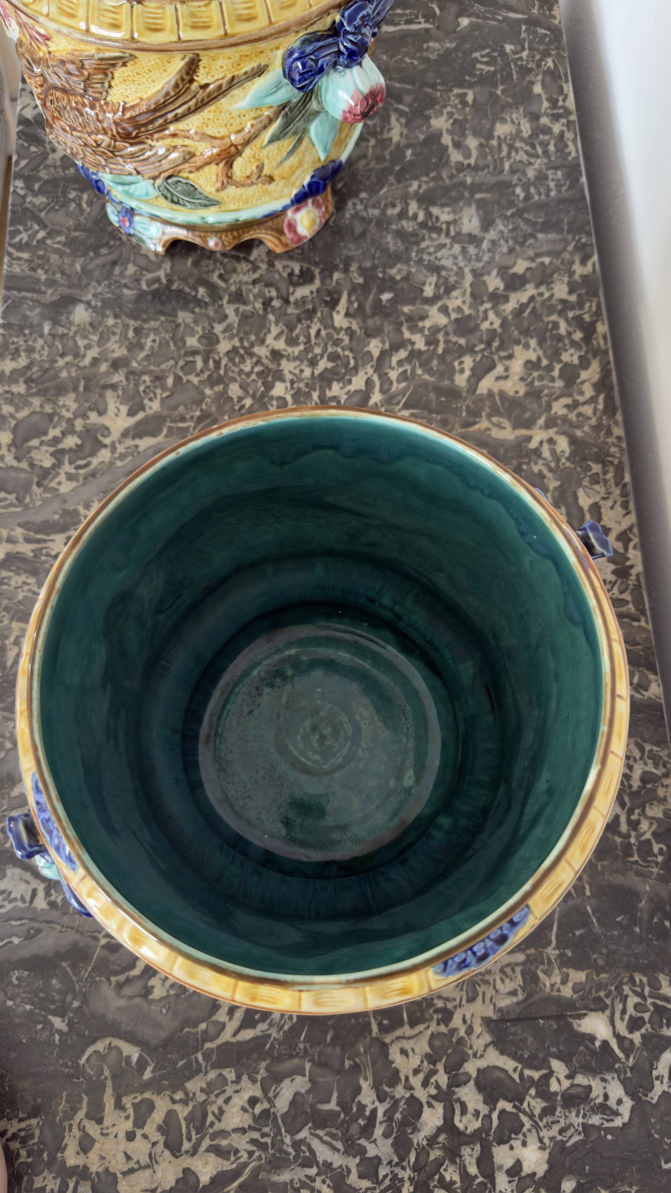 Pair of Art Nouveau Cache-Pots in Barbotine - Bird & Ribbon Decor - Fon