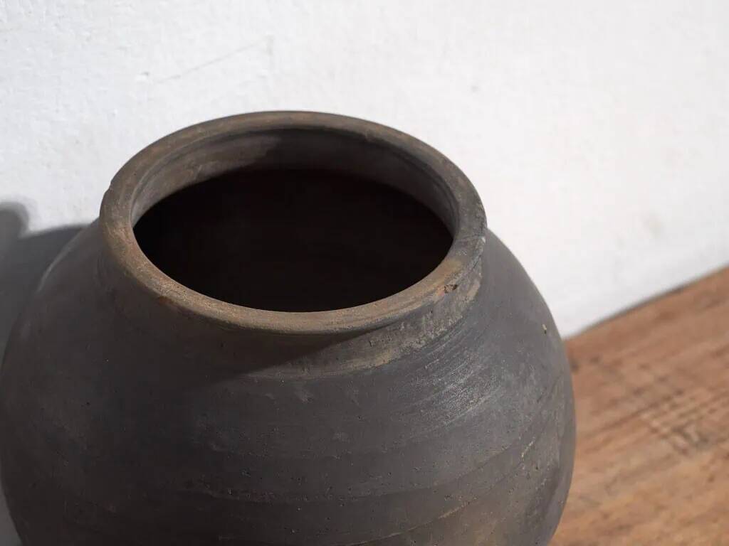 Small ancient Chinese vase (c.1900) #17