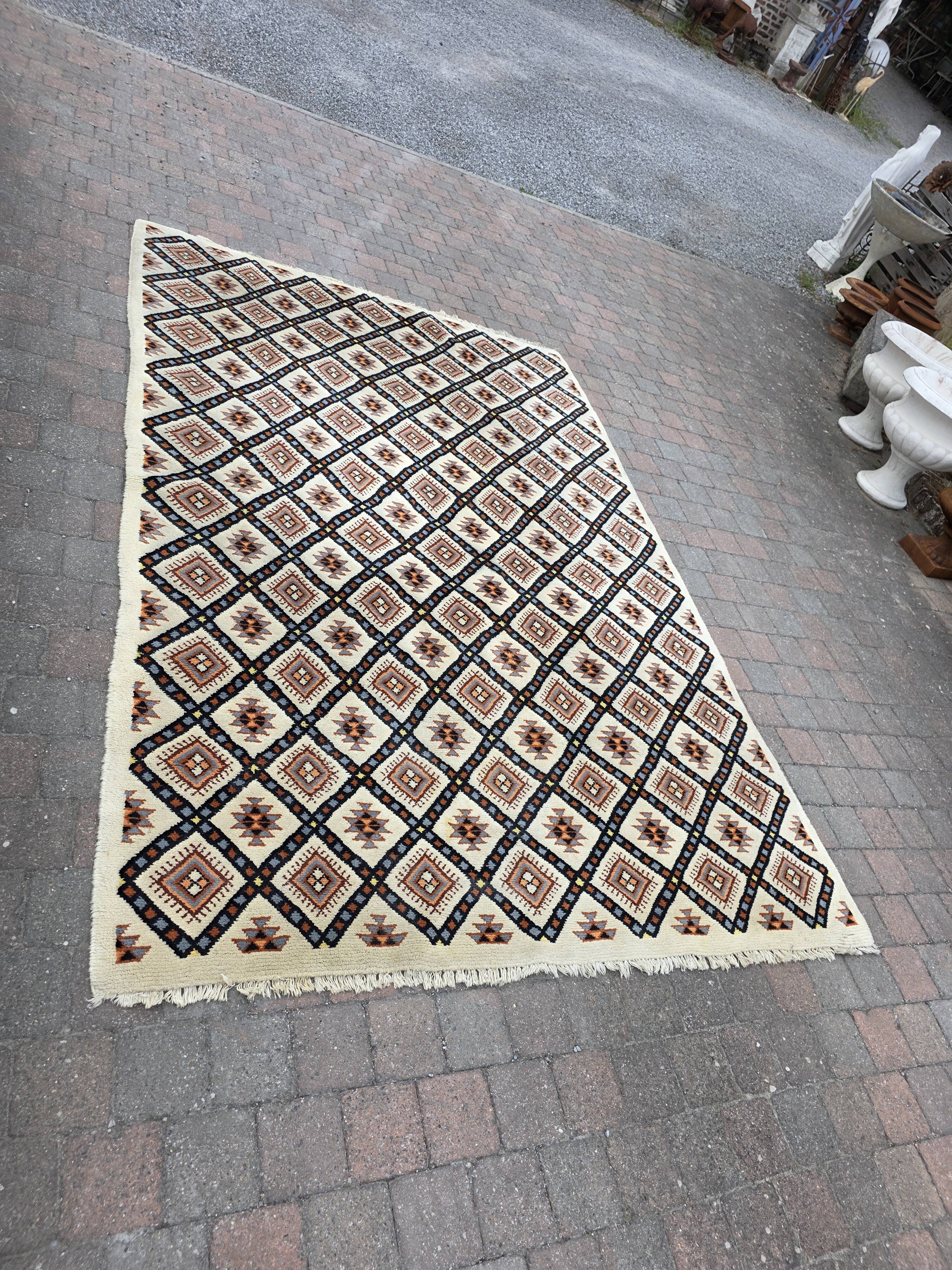 Scandinavian wool rug from the 60s/70s