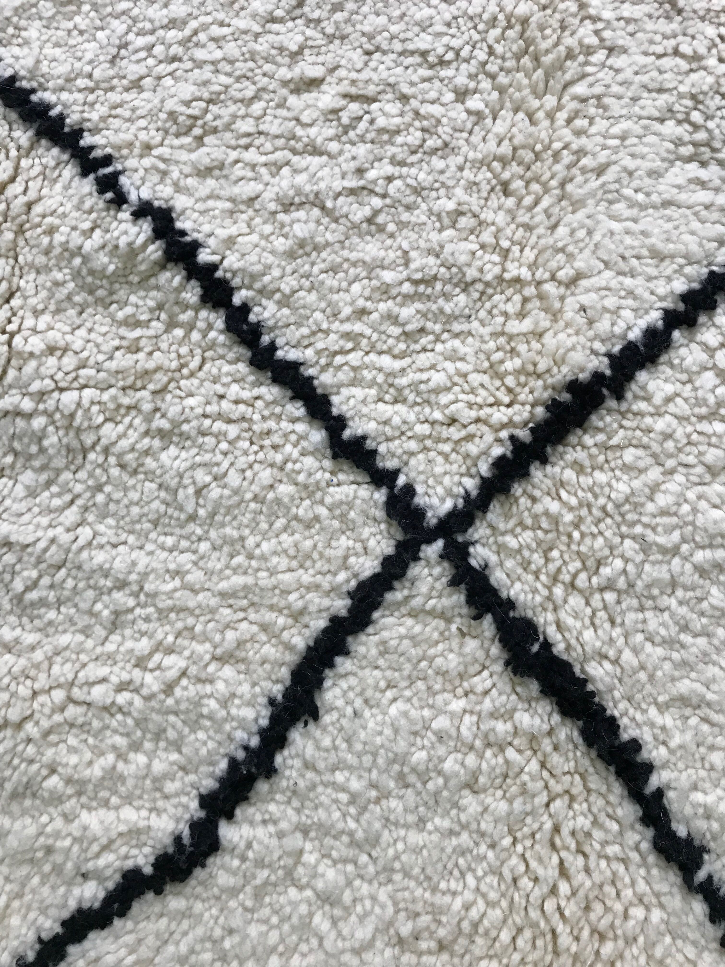 Beniouarain edge kilim rug 150x250cm