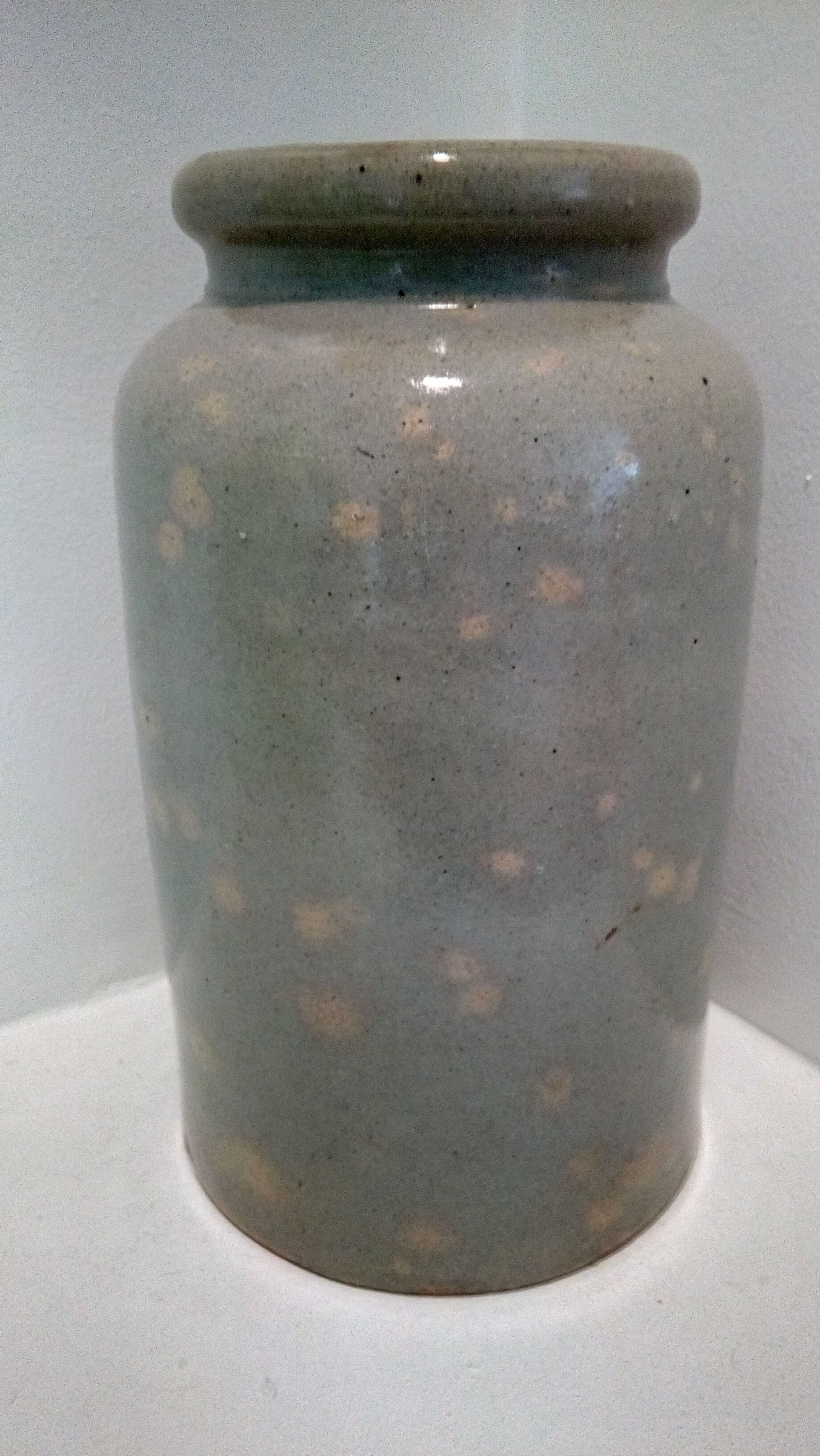 Blue sandstone pot