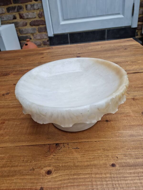 Plateau ancien pour fruits