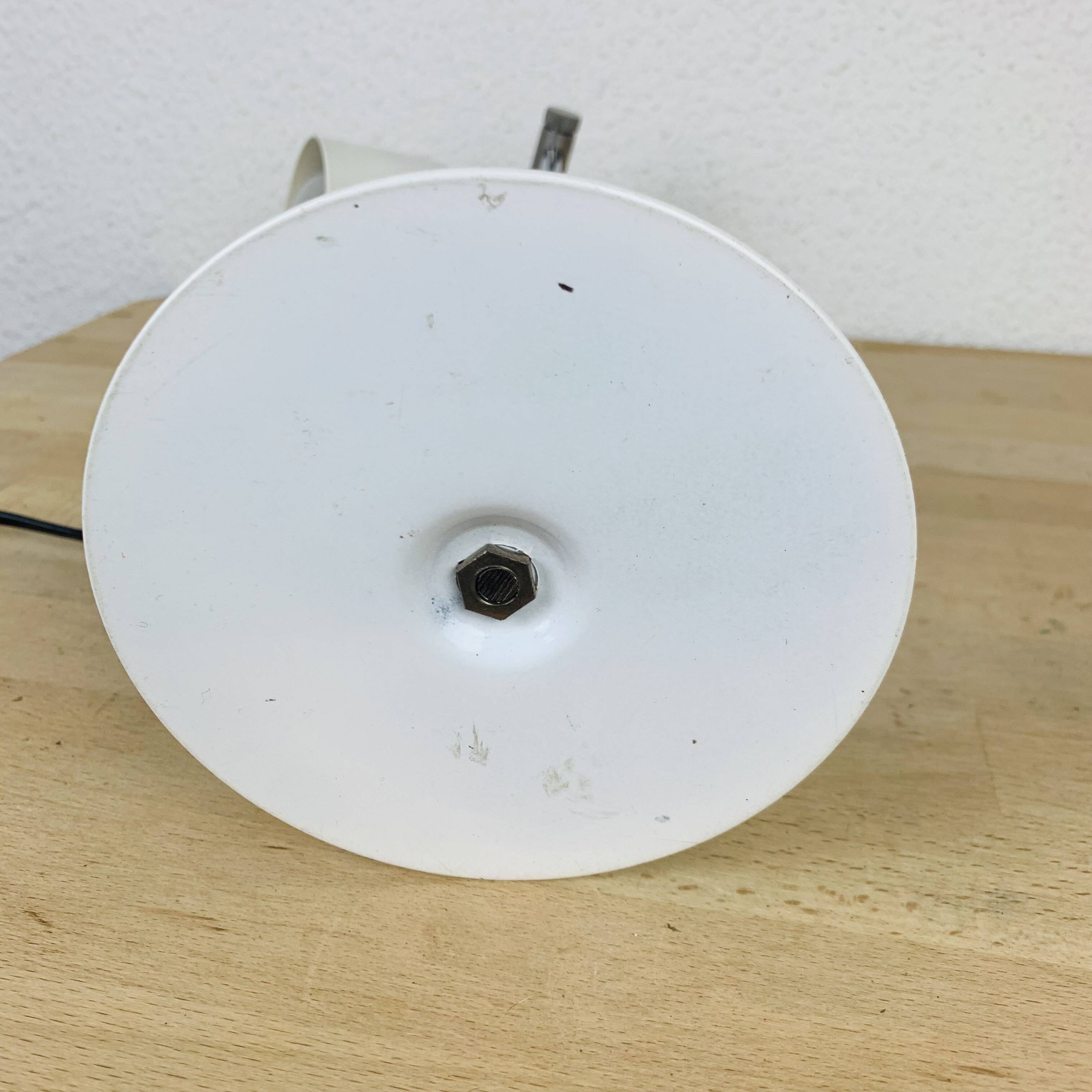 Lampe spot blanche et tige chromée, vintage