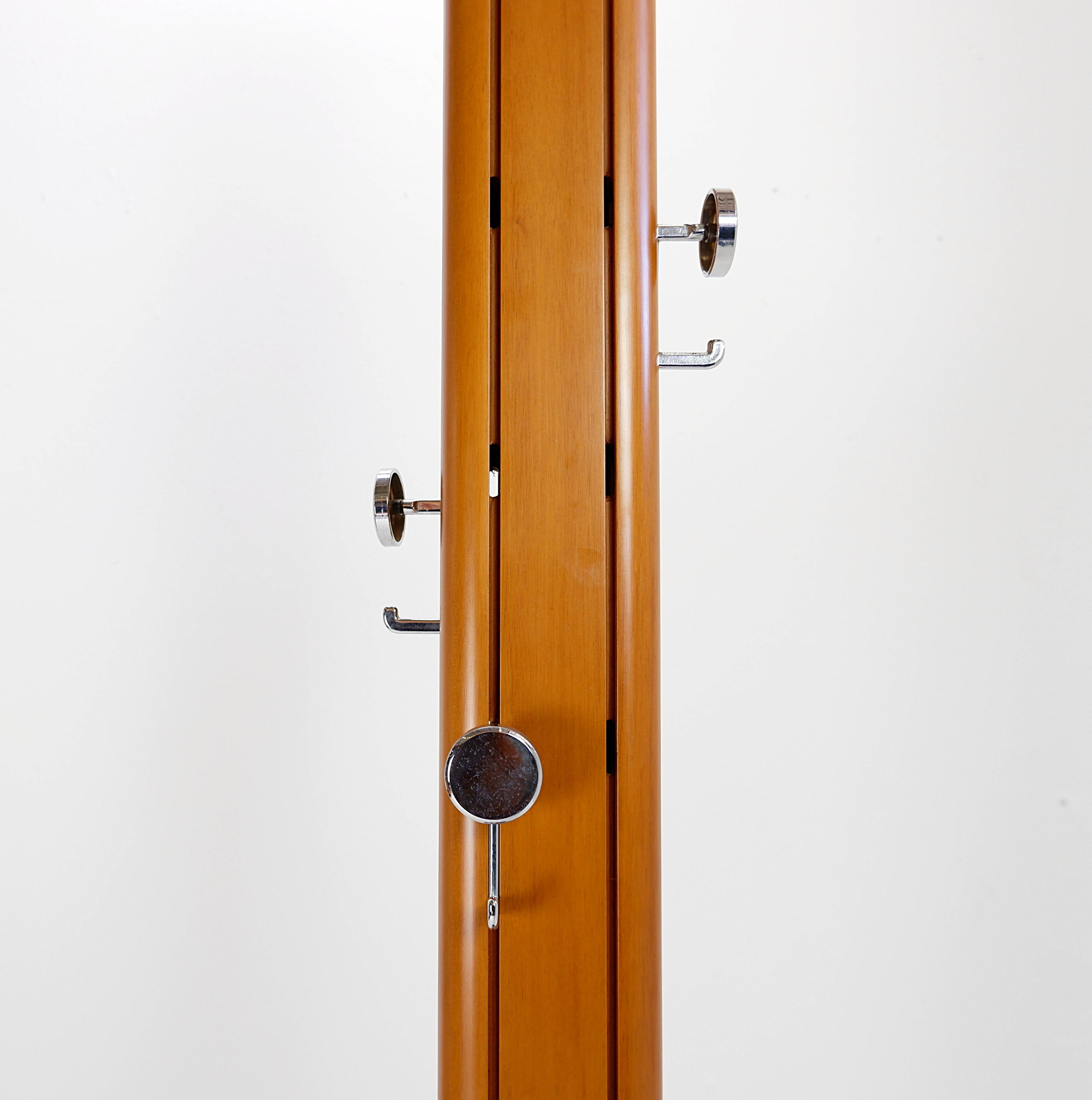 Luigi Vaghi mod.203 Porte-manteaux - 7 patères amovibles