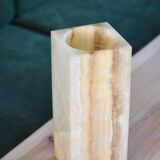 Vase en albâtre