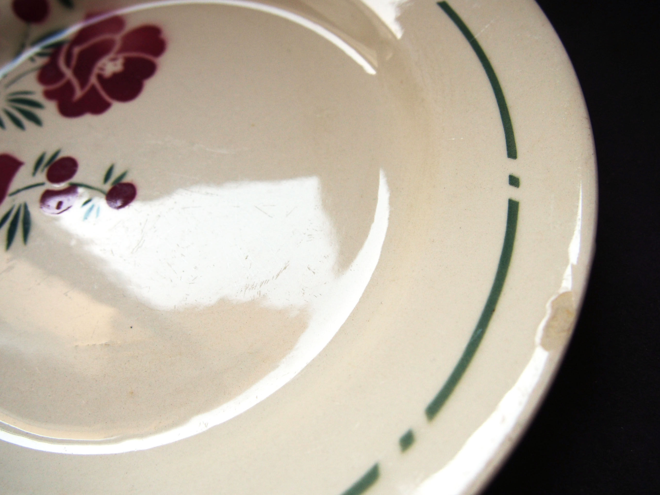 Ensemble de 6 assiettes plates rouges
