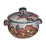Small floral pattern soup