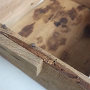 Caisse bois laiterie Charentes