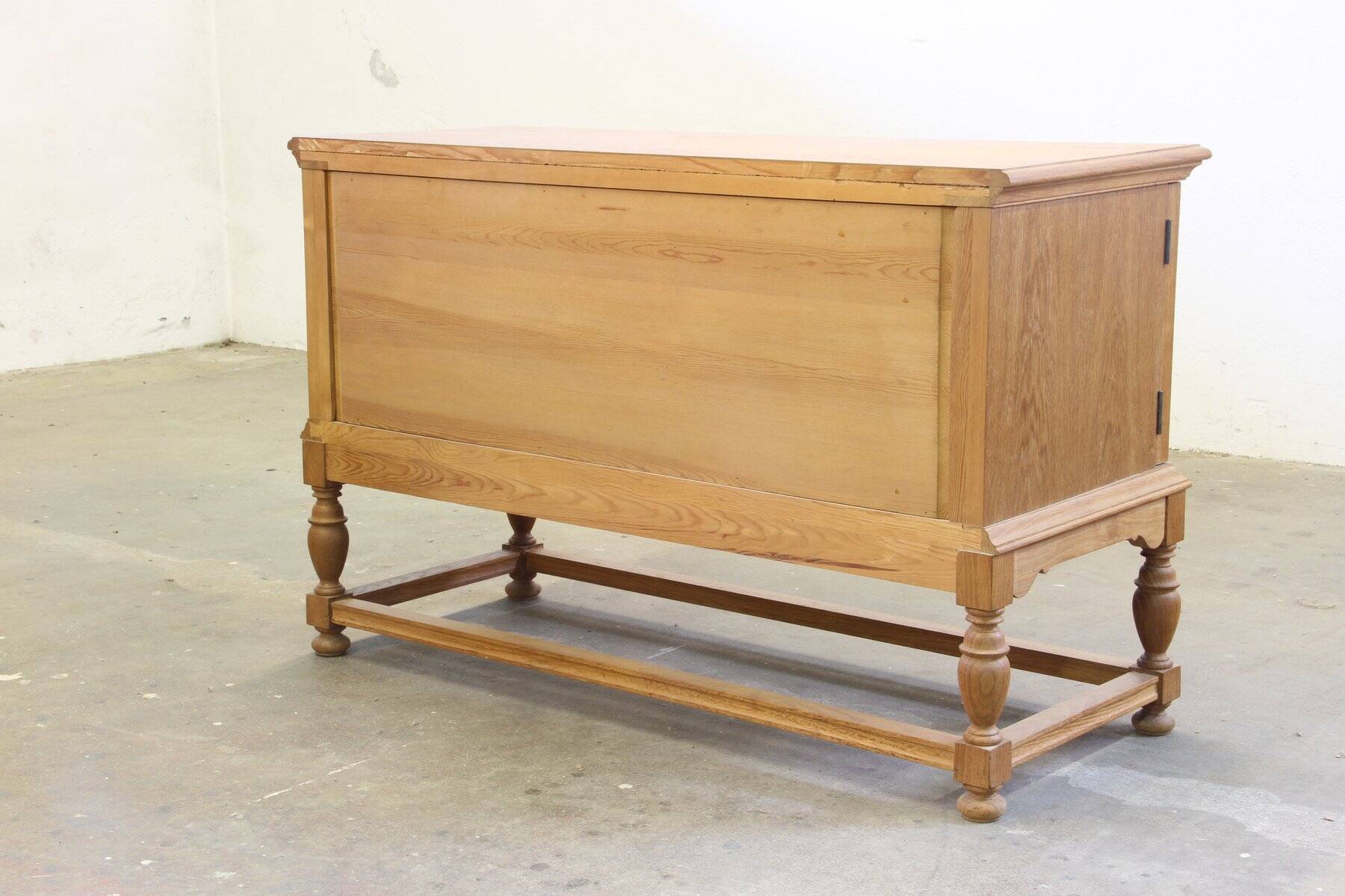 Vintage low sideboard in oak by Henning Kjærnulf, 1960s