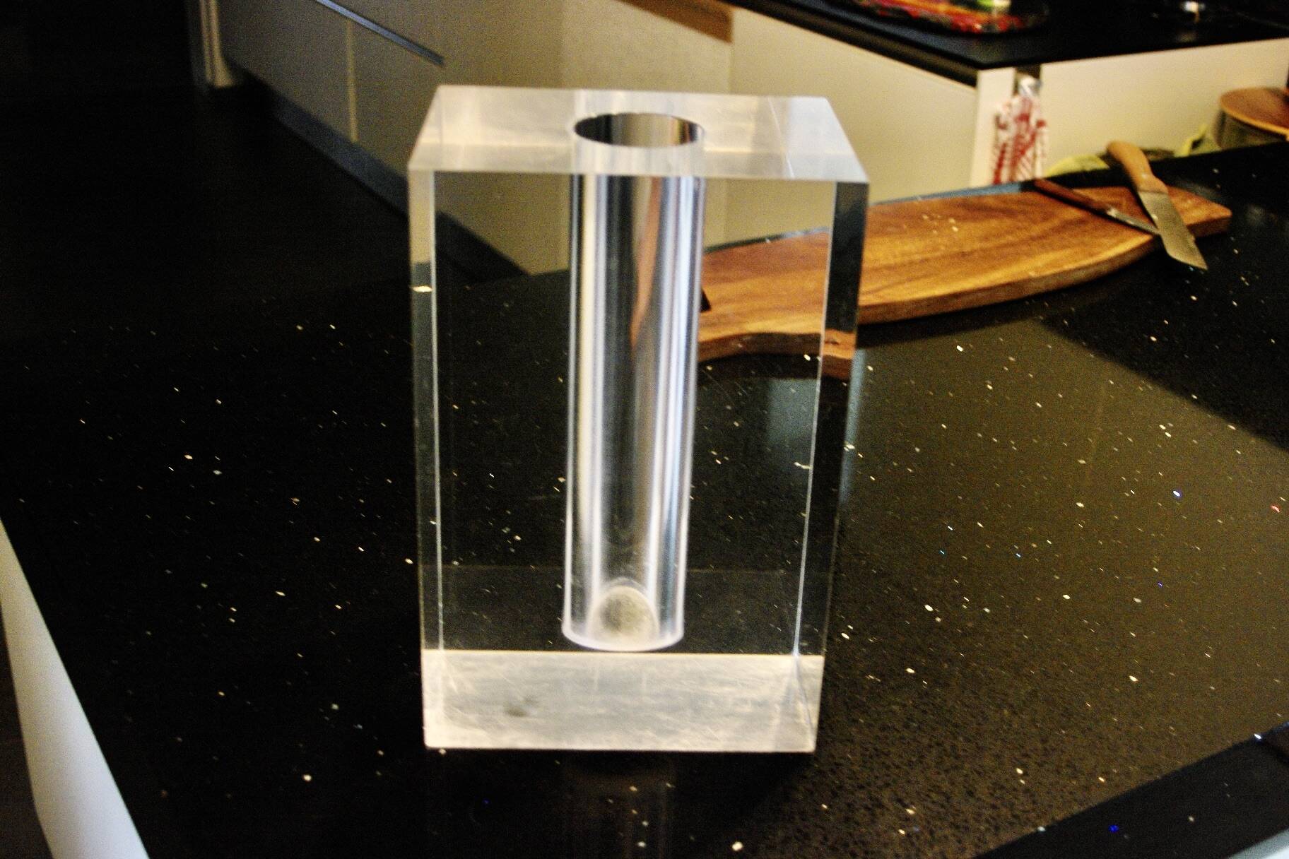 VINTAGE TRANSPARENT ALTUGLASS VASE FOR GUZZINI 1970