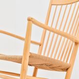Rocking-chair J16 par Hans Wegner pour Fdb Møbler
