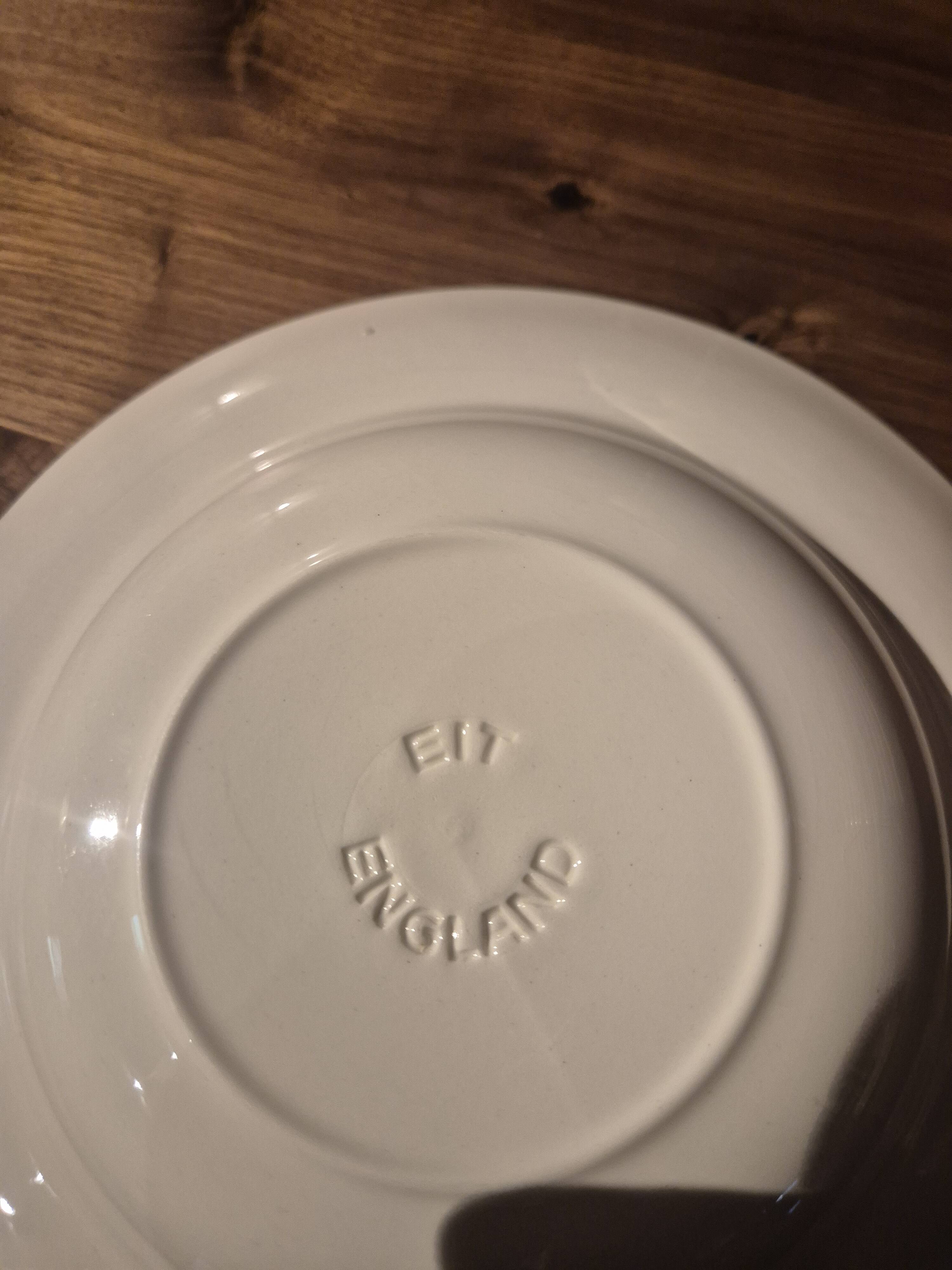 Important Porcelain Service EIT England