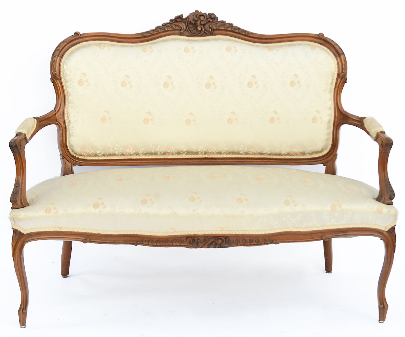 Salon en bois sculpté de style Louis XV