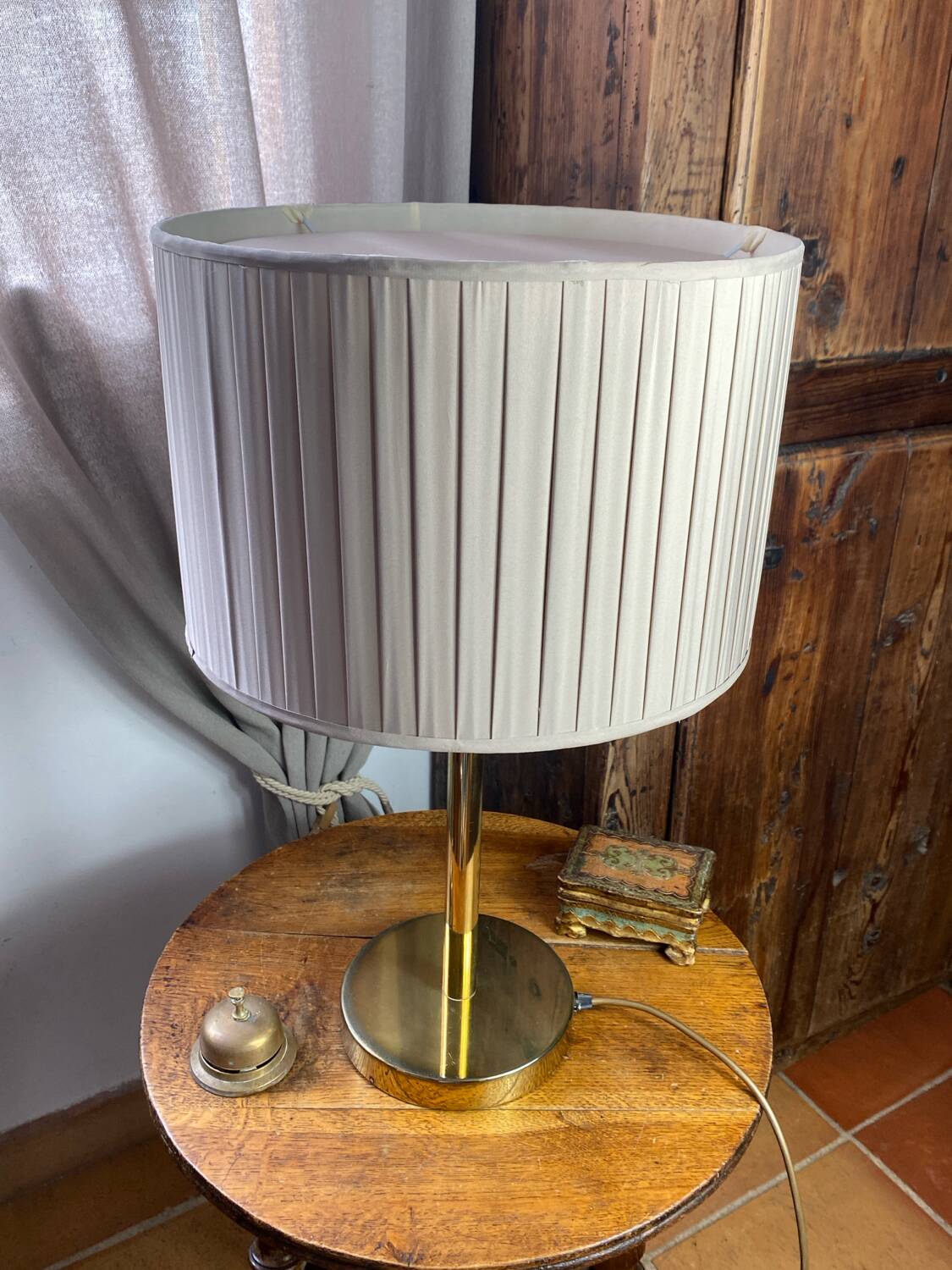 Brass lamp with pleated shade