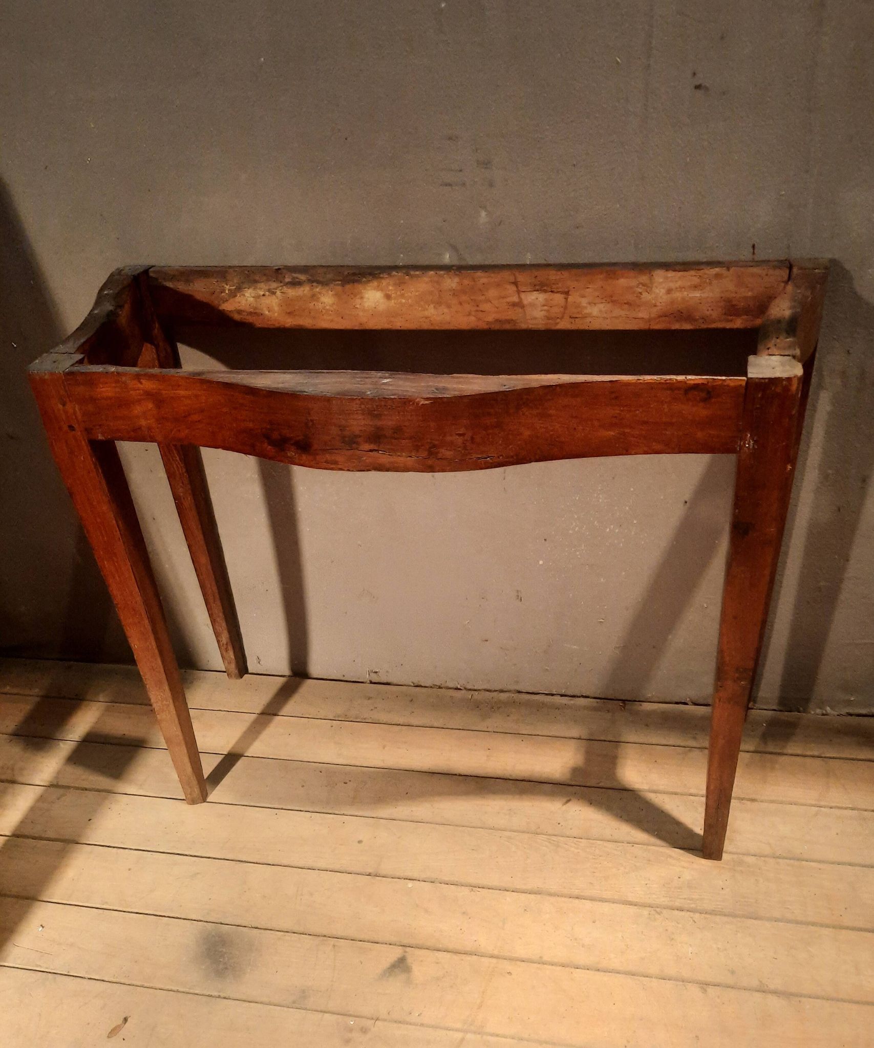 Console en bois brut du dix-huitième sciecle