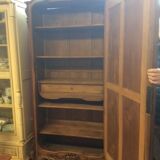 Standing man with door and ice