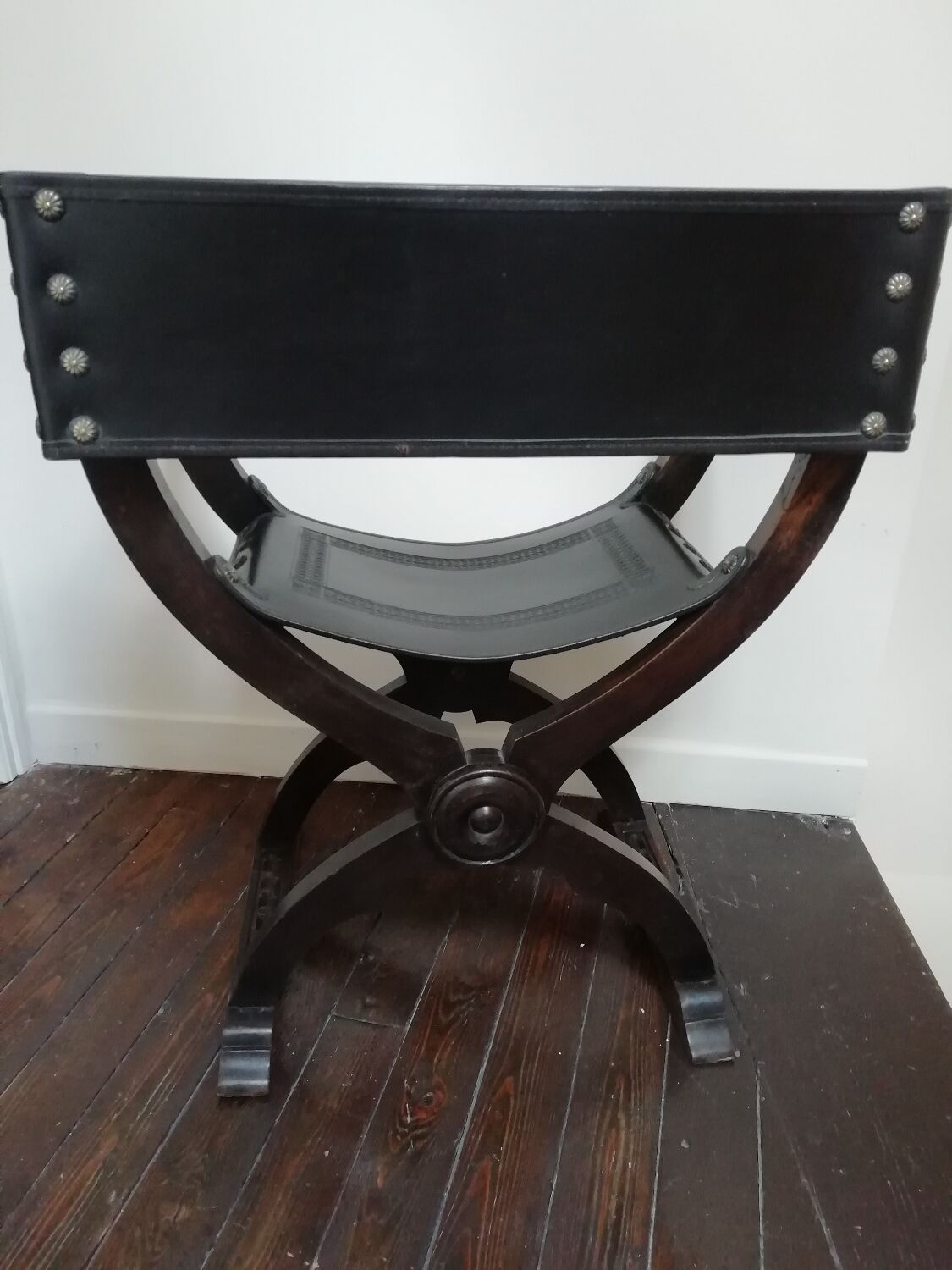 Curule armchair /Dagobert