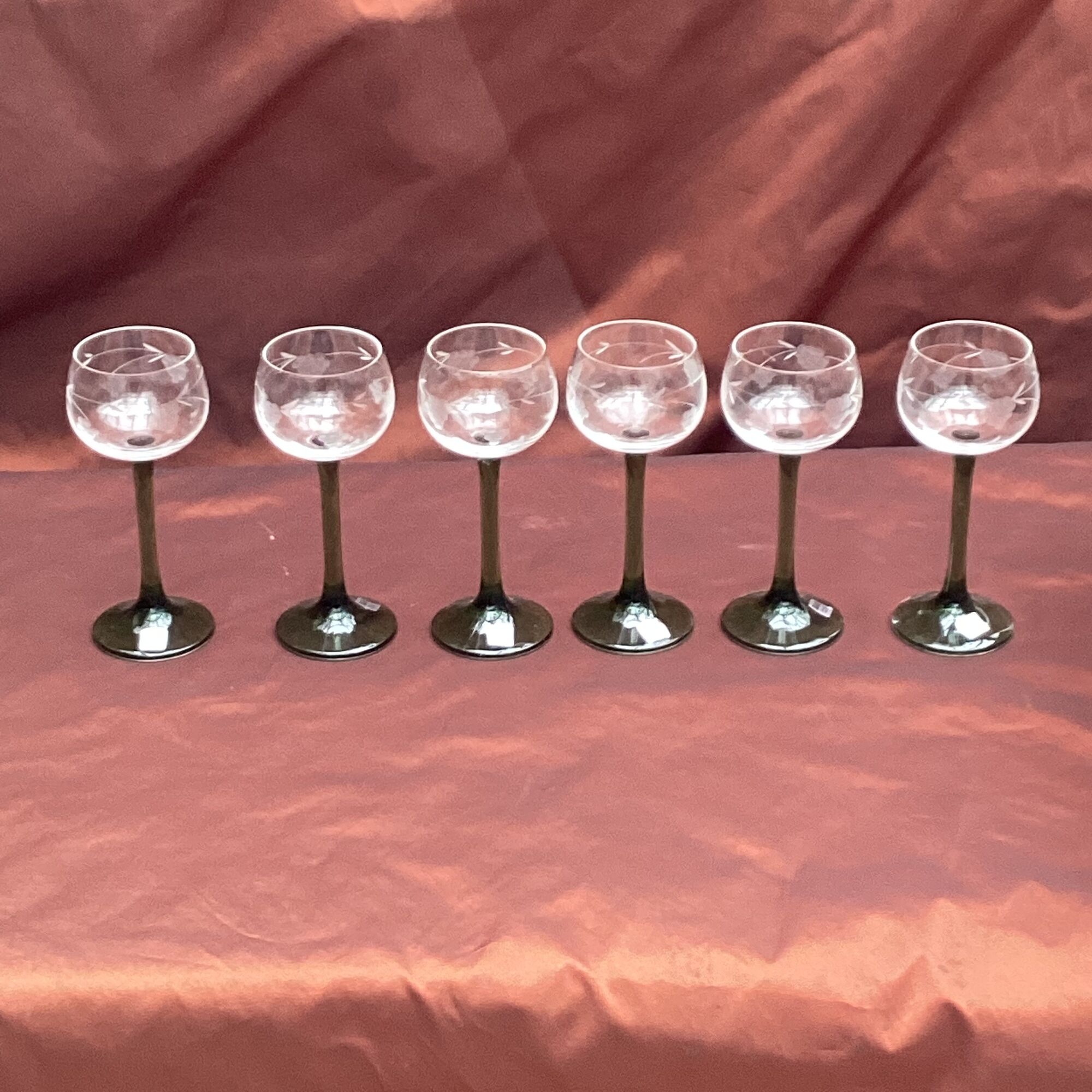 Set of six Riesling wine glasses from the 1970s, dimensions: H-17 cm-D-6.5 cm-