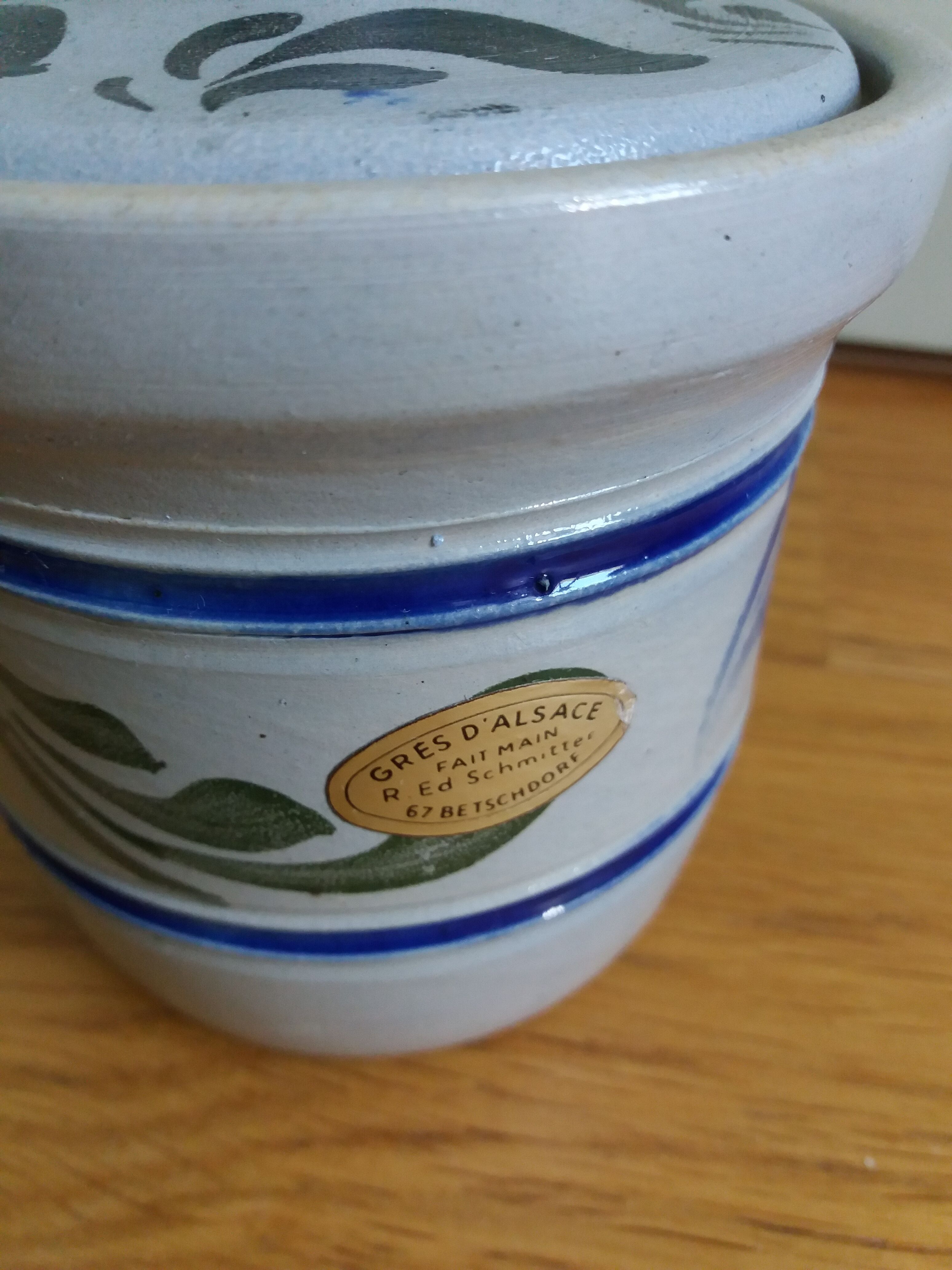 Sandstone pot from Alsace Schmitter in Betschdorf