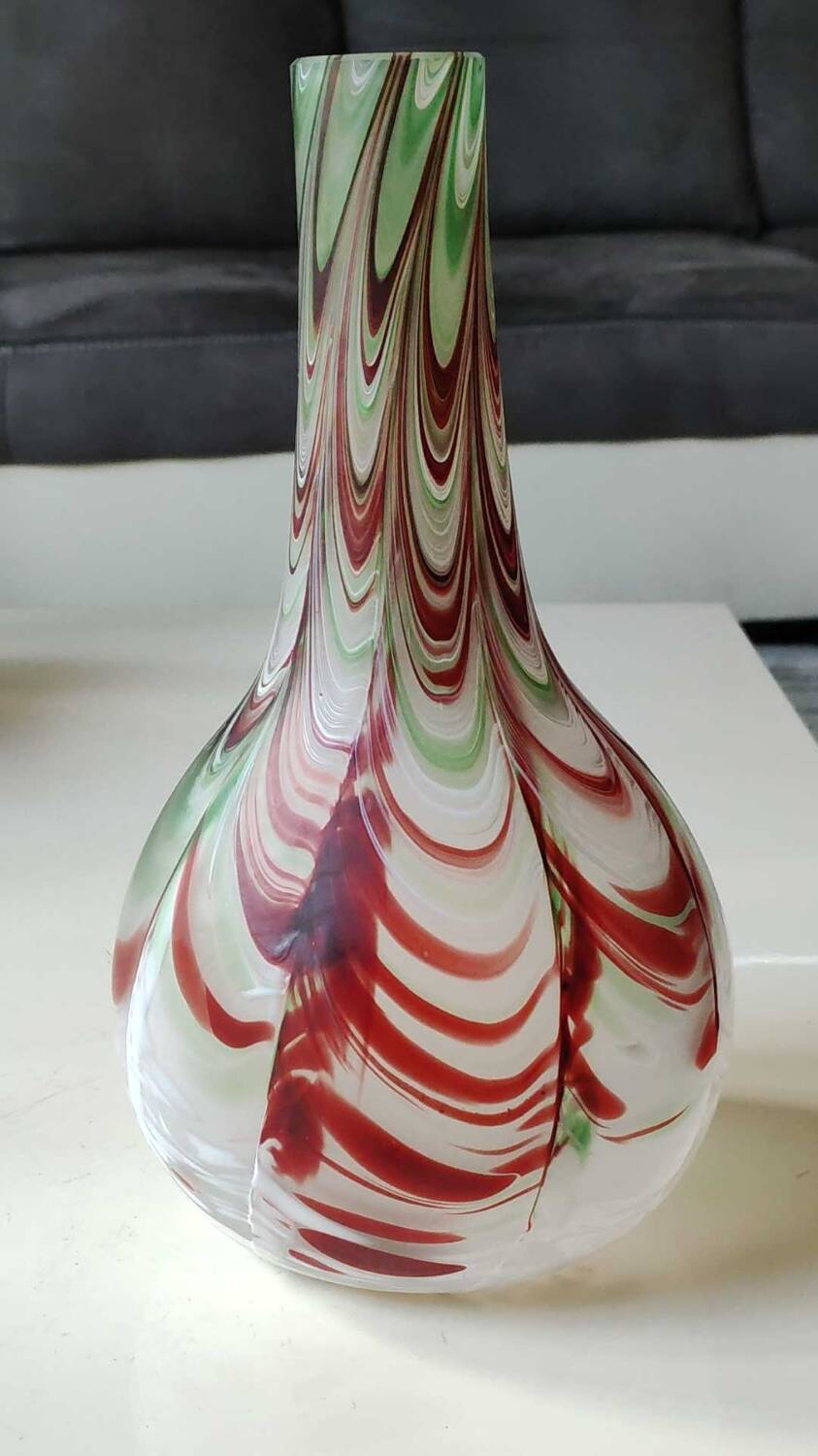 Chimney neck ball vase. Murano style. Flamed swirl design/Multicolored smoke scrolls. Dim 27 x 14 cm