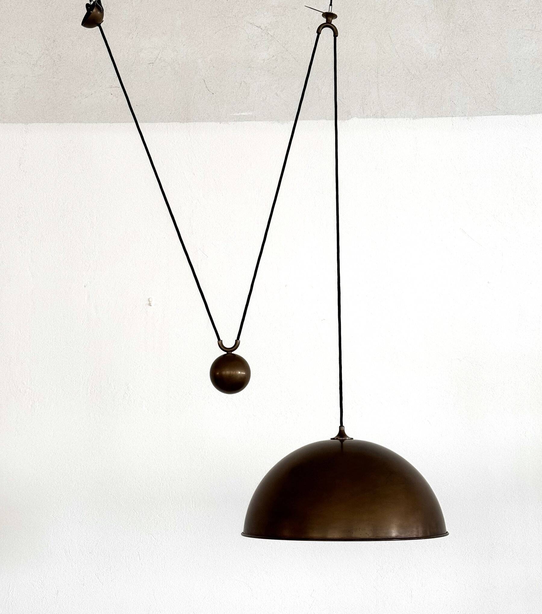 Suspension à contrepoids en laiton vintage Florian Schulz