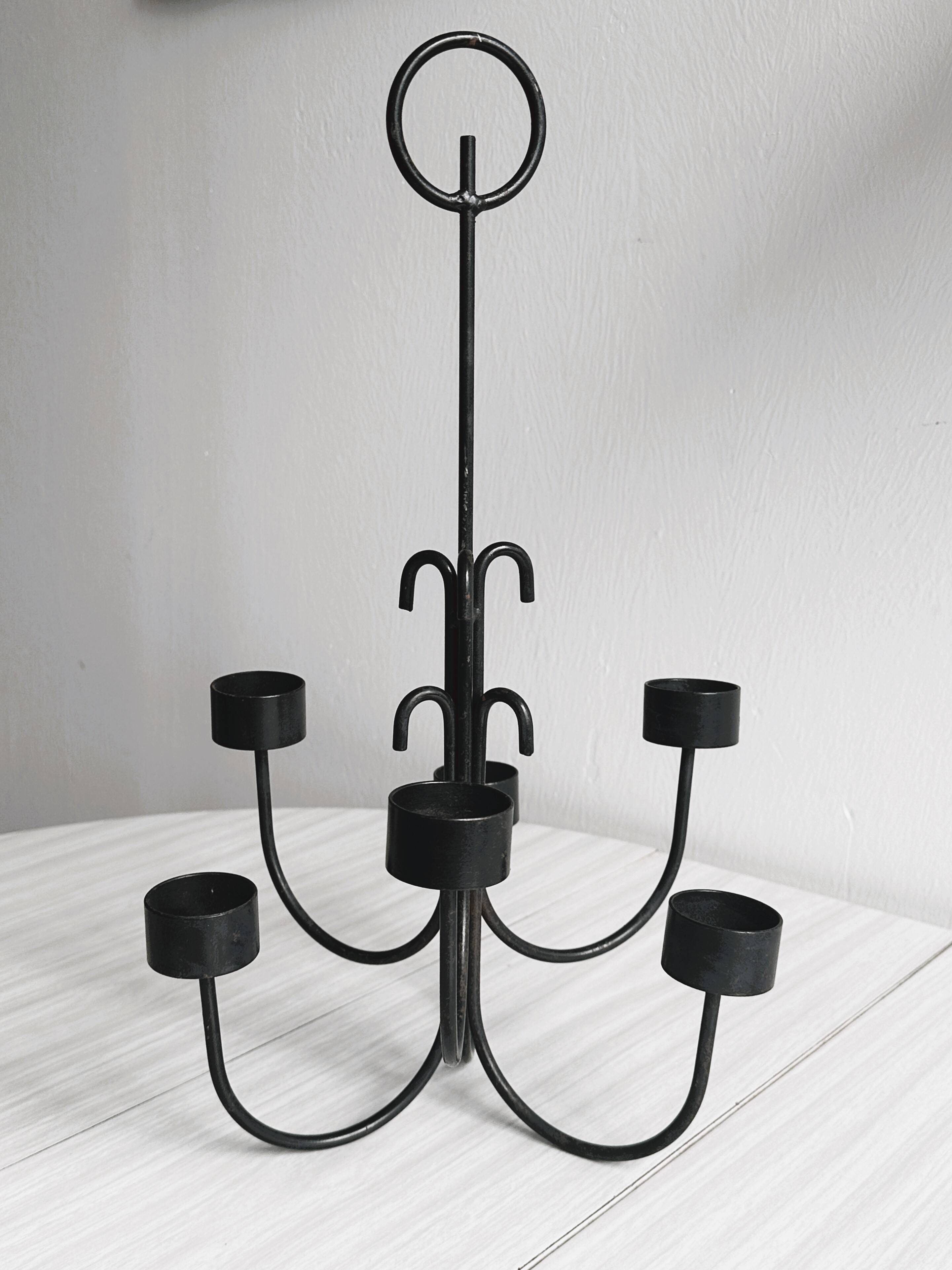 Black metal pendant chandelier.