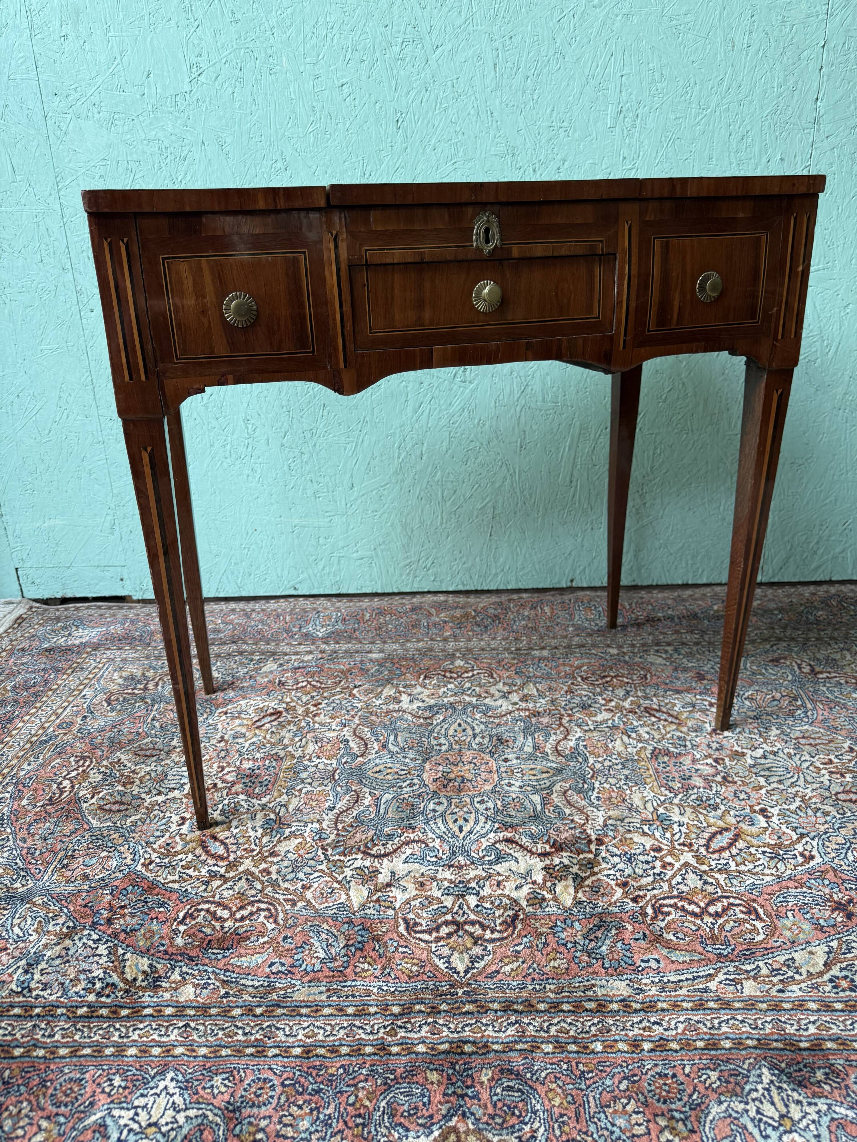 Coiffeuse d’époque Louis XVI
