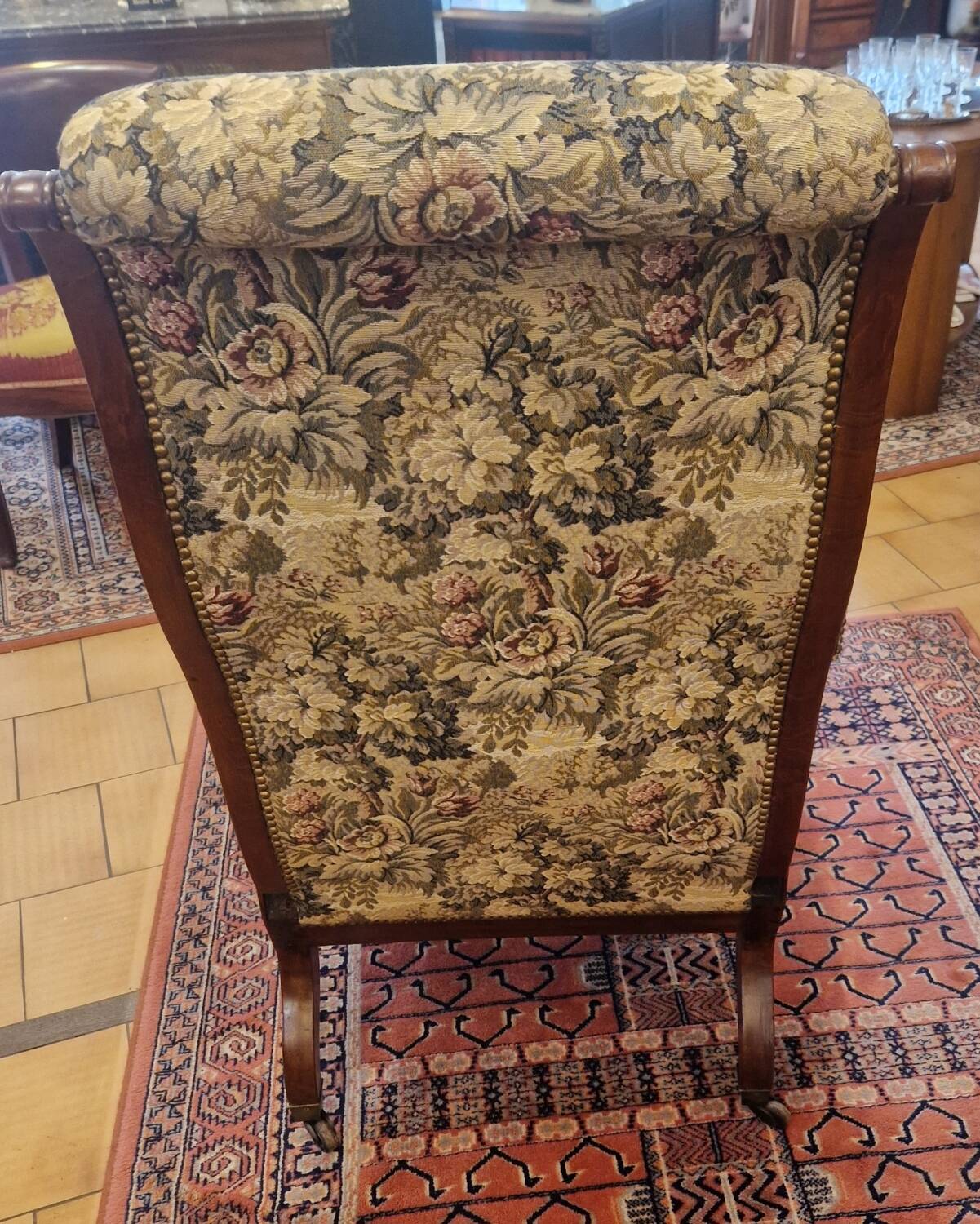 Voltaire mahogany with a rack.