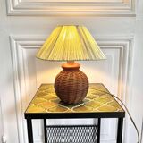 Wicker bedside lamp