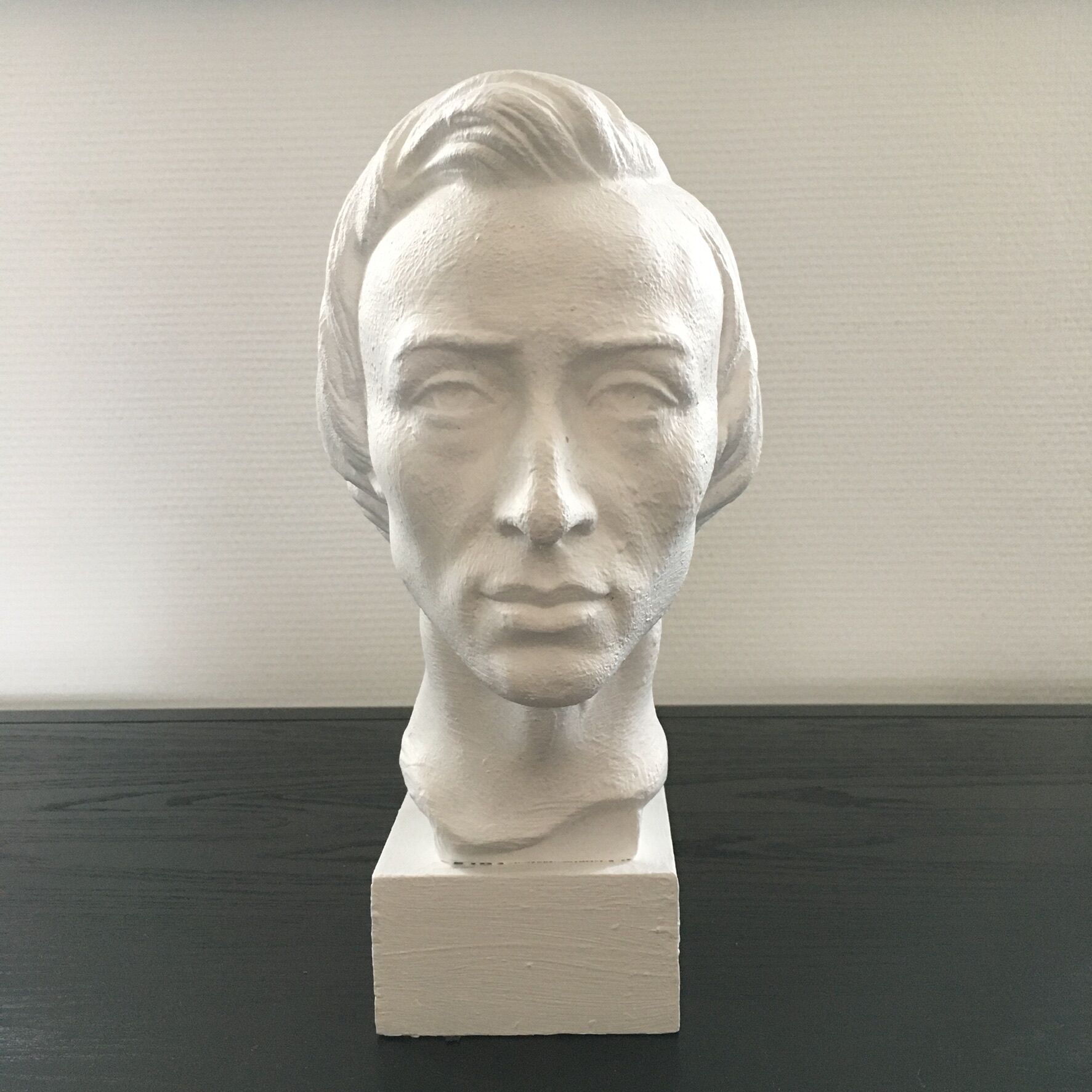 Romantic young man bust