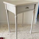 Table de chevet ancienne beige patiné