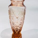 Vase en verre rose