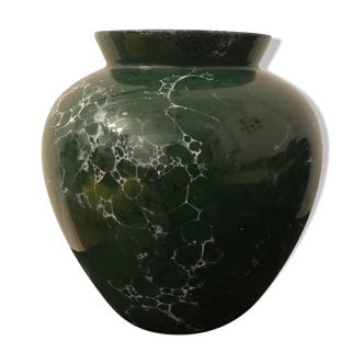 Green vase marble effect