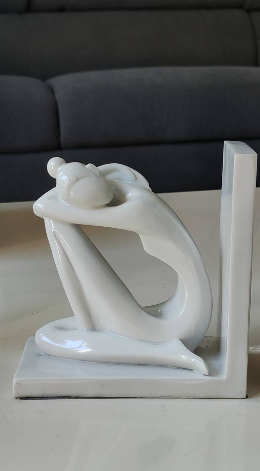 Paire de serre-livres figurines féminines
