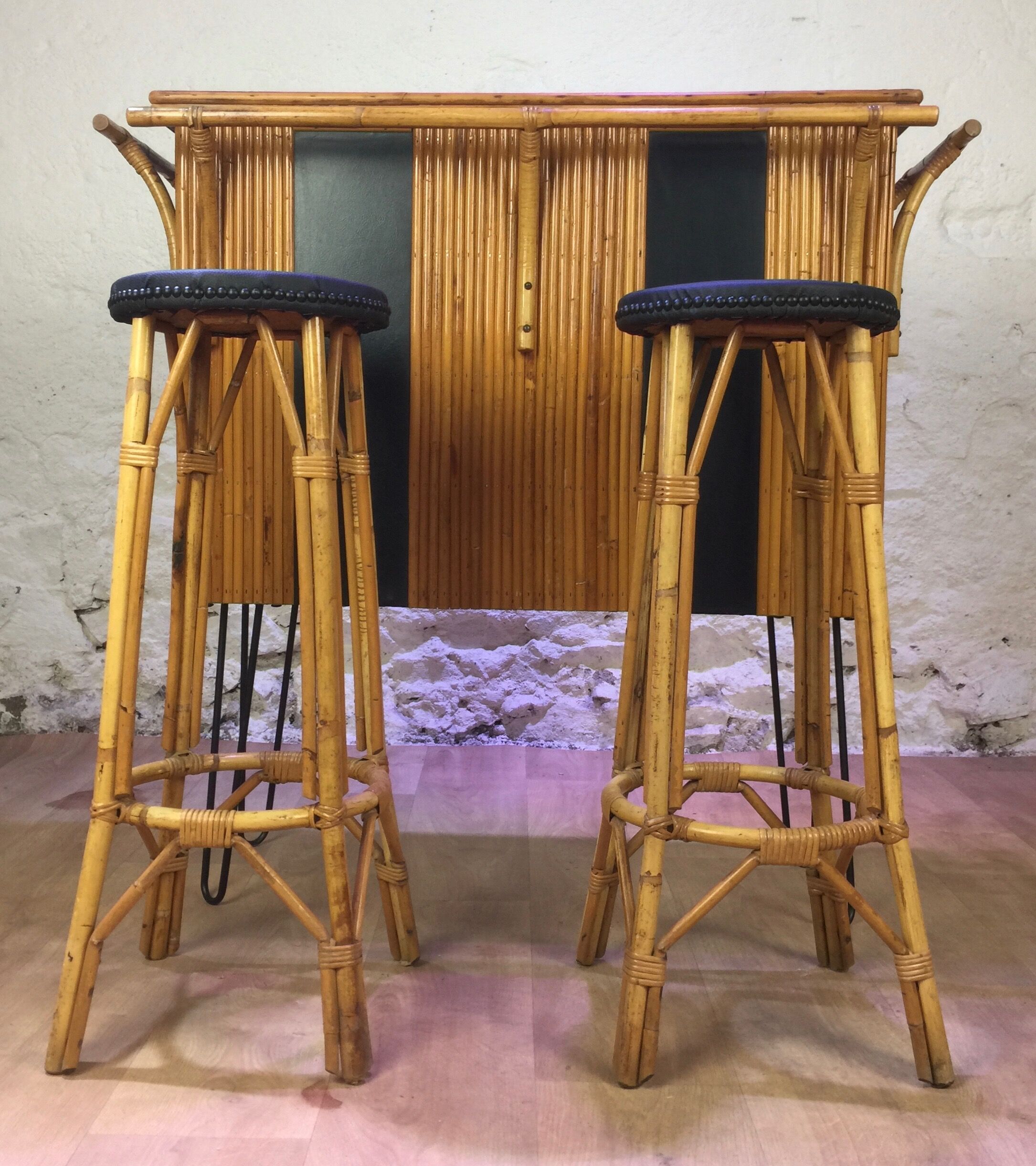 Rattan bar and its 2 stools 60s