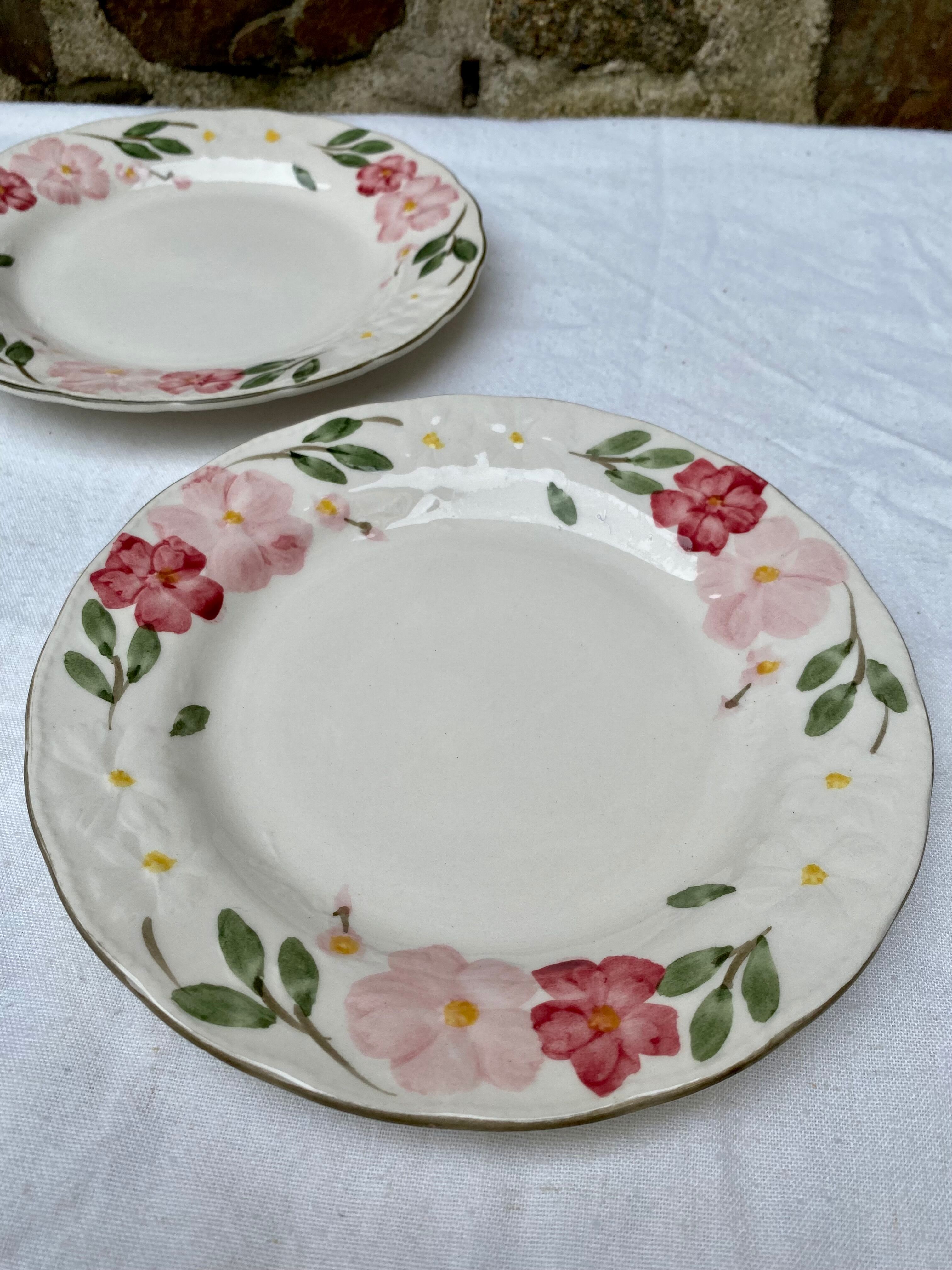 Assiettes fleuries