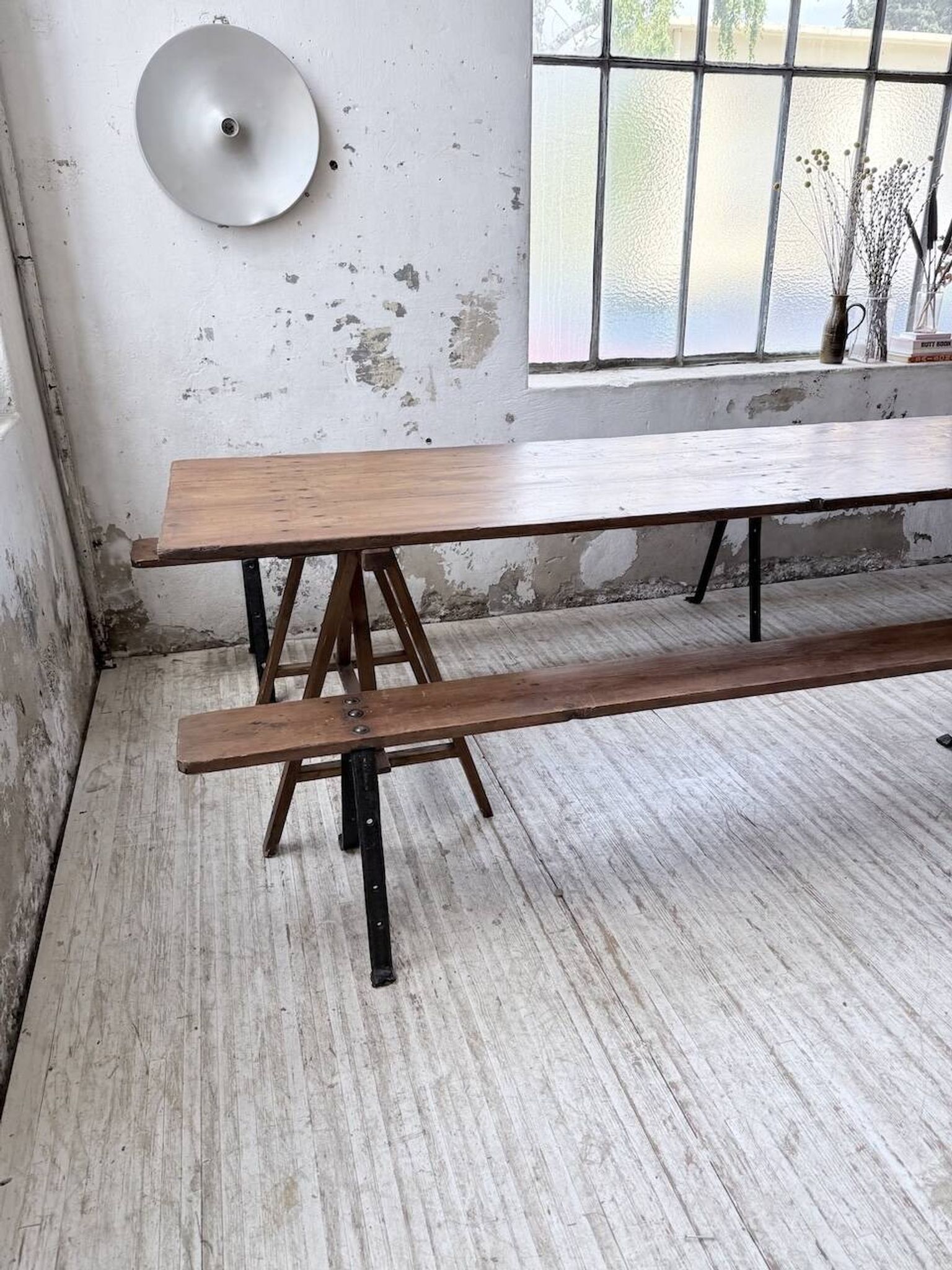 XXL trestle farm table 4m and its benches