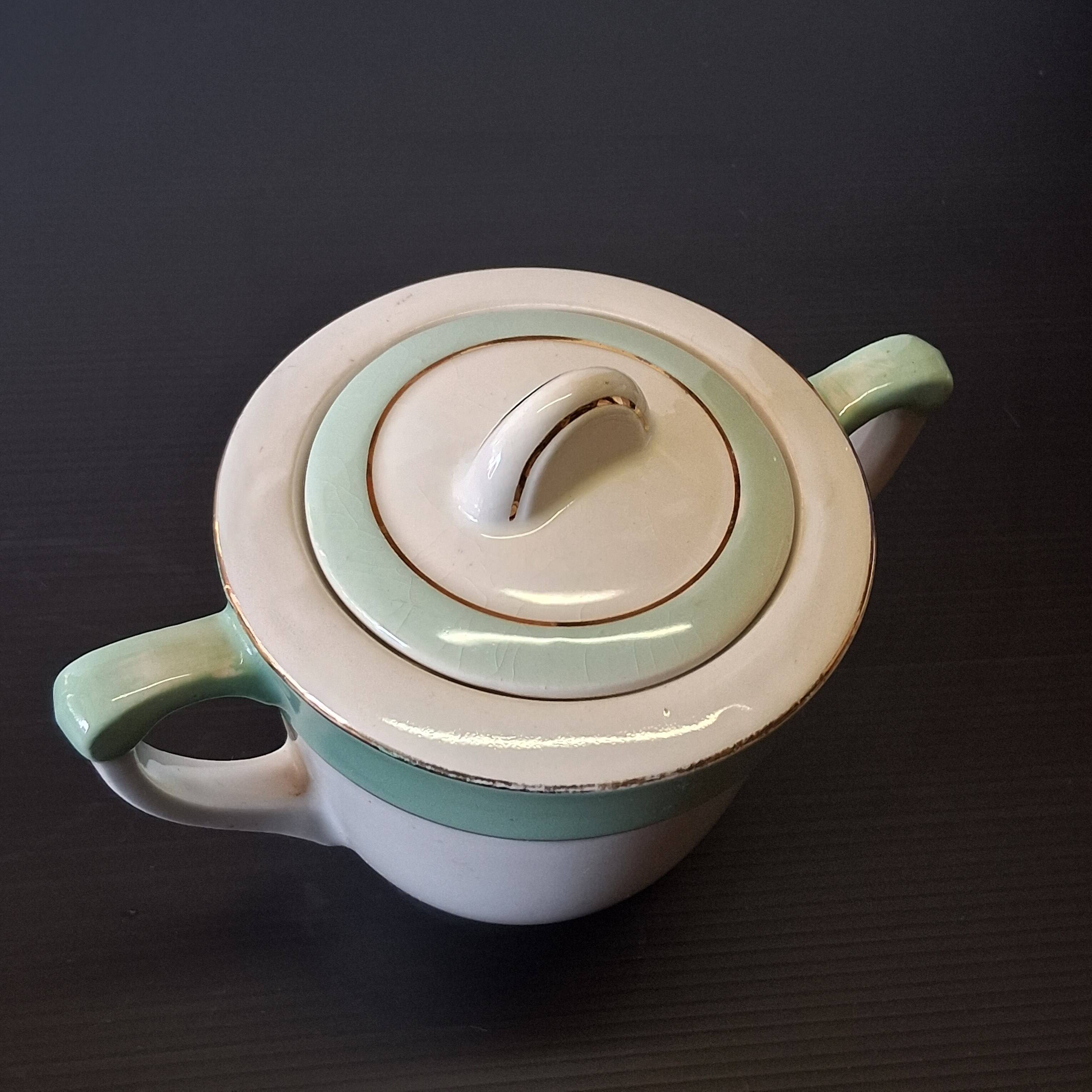 Old mint green sugar bowl from Moulin des Loups, model "Gondé", in good condition.