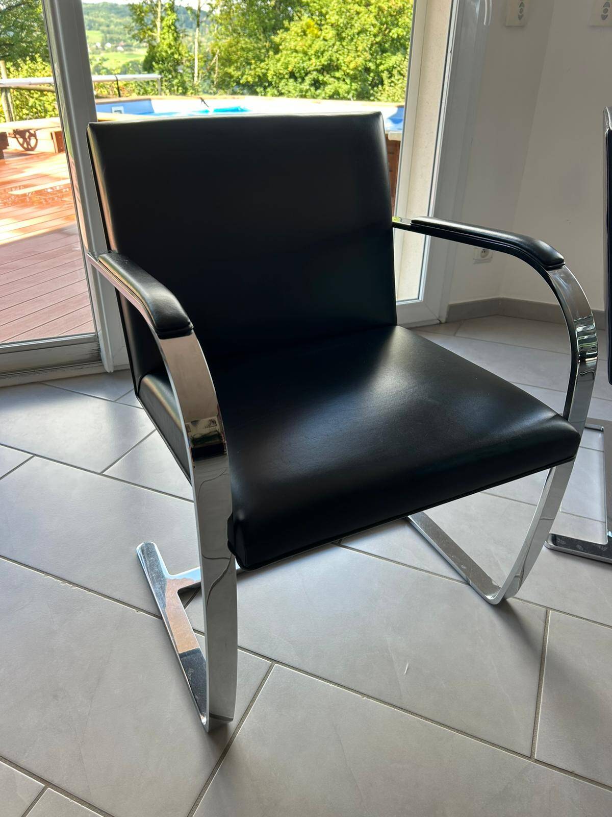 Suite of 4 BRNO armchairs, Mies Van Der Rohe, Knoll