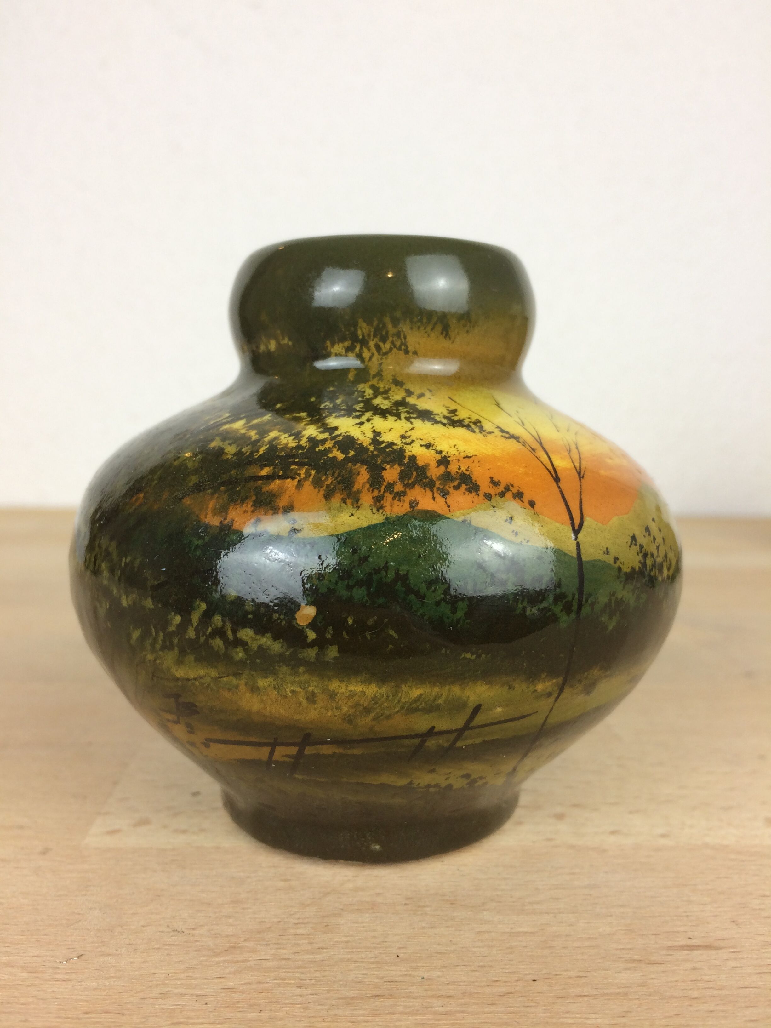 Vase ceramic ball decorations fir trees