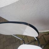 Chaise en formica
